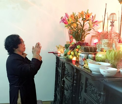 van-khan-ram-thang-gieng-nam-mau-tuat-2018