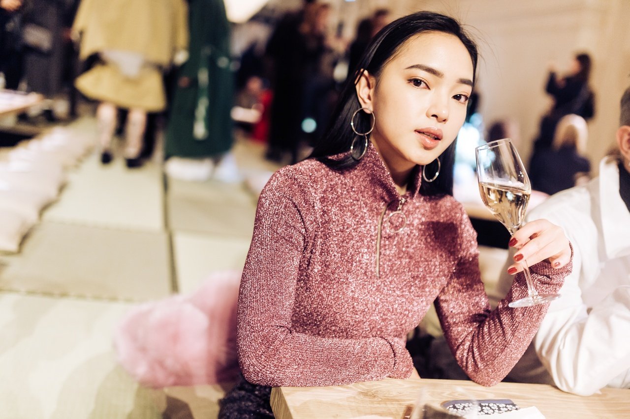 chau-bui-va-kelbin-lei-dai-dien-viet-nam-du-show-tai-paris-xuat-hien-sieu-ngau-giua-dan-fashionista-the-gioi