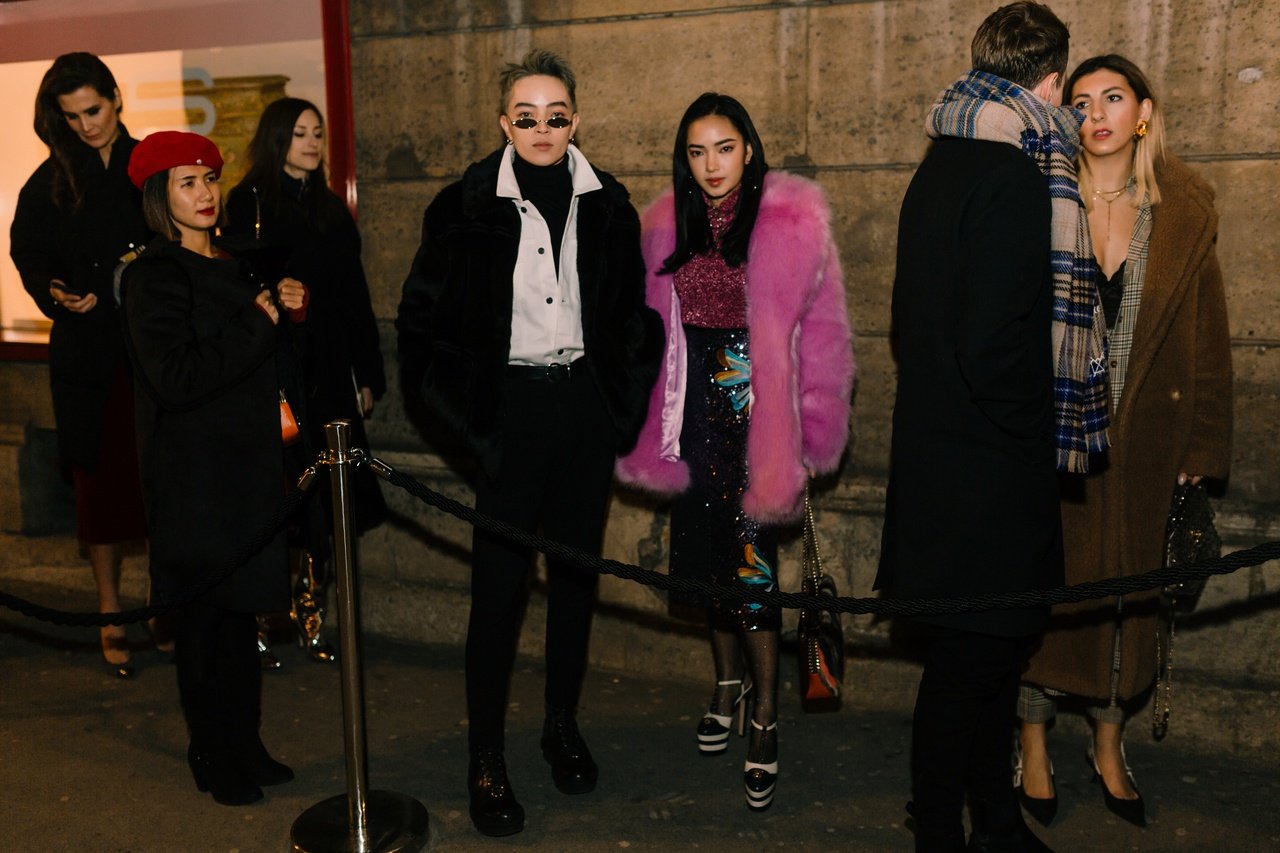 chau-bui-va-kelbin-lei-dai-dien-viet-nam-du-show-tai-paris-xuat-hien-sieu-ngau-giua-dan-fashionista-the-gioi