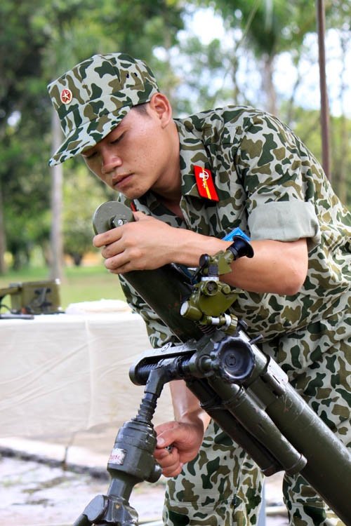 quan-phuc-nguy-trang-cua-viet-nam-phan-1