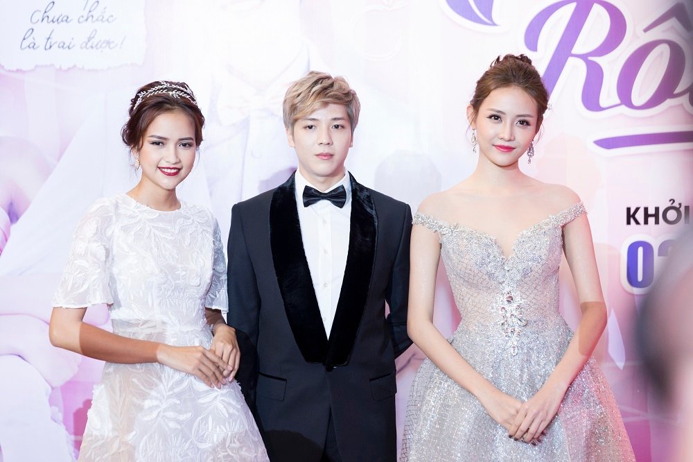 ru-bo-hinh-anh-hien-lanh-ngoc-chau-vao-vai-phan-dien-khi-lan-dau-thu-suc-voi-phim-dien-anh