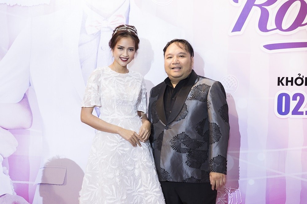 ru-bo-hinh-anh-hien-lanh-ngoc-chau-vao-vai-phan-dien-khi-lan-dau-thu-suc-voi-phim-dien-anh