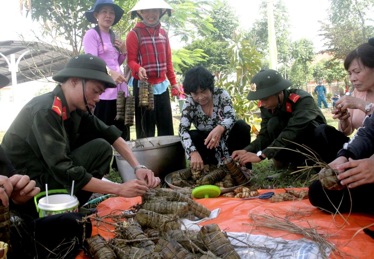 Hôm nay, 1.485 thanh niên ưu tú của thành phố nhập ngũ