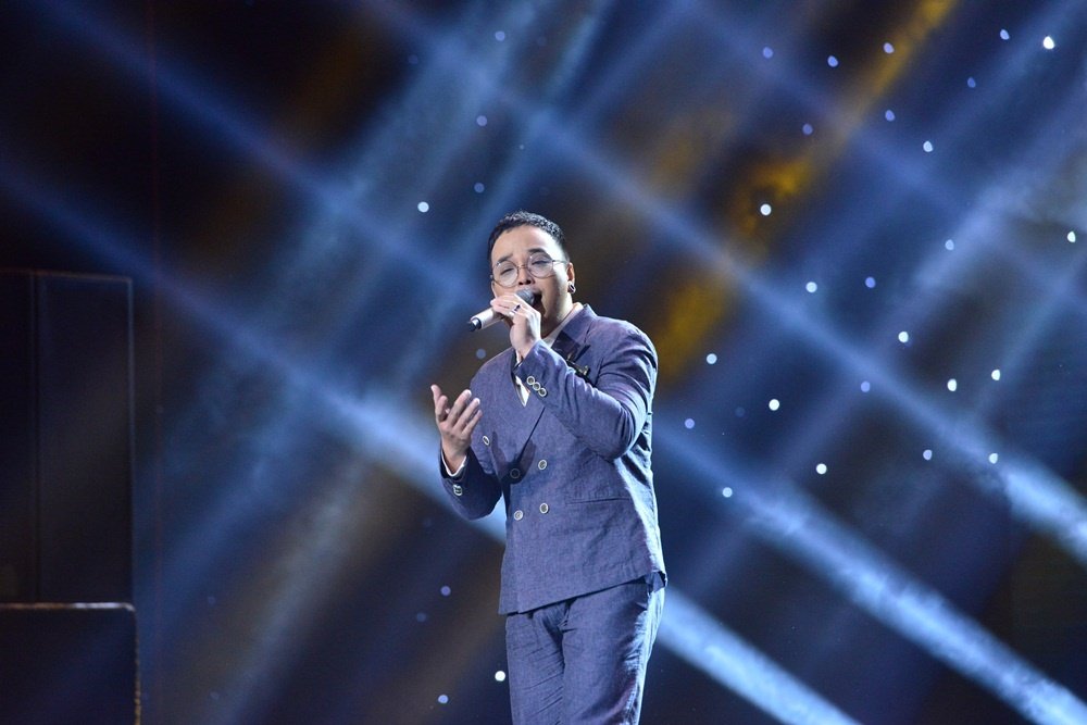 juun-dang-dung-mang-chuyen-cau-hon-cua-truong-giang-va-nha-phuong-tien-dung-u23-dai-nao-san-khau-sing-my-song