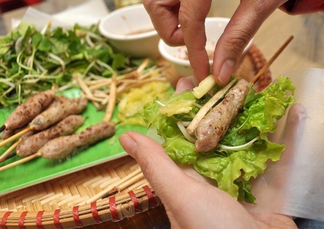 Cần gì phải lặn lội đâu xa khi đã có công thức làm nem lụi chuẩn vị như ngoài hàng đây rồi