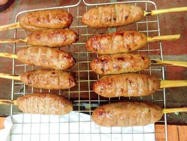 Cần gì phải lặn lội đâu xa khi đã có công thức làm nem lụi chuẩn vị như ngoài hàng đây rồi