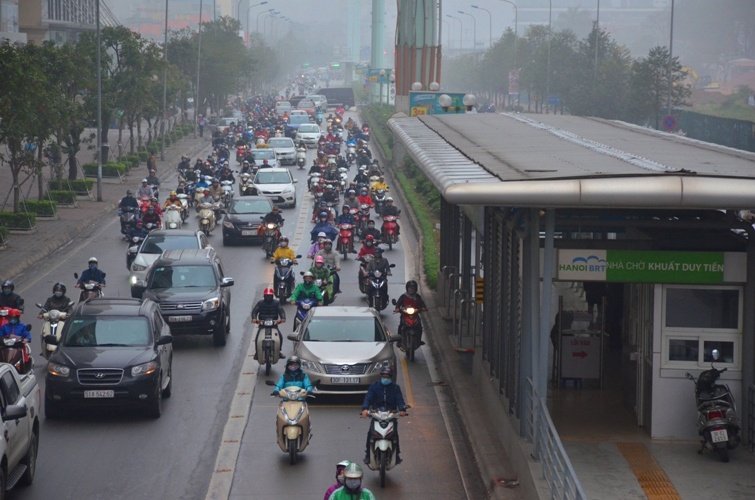 sau-1-nam-van-hanh-brt-chi-hut-40-hanh-khachluot-du-duoc-danh-duong-rieng