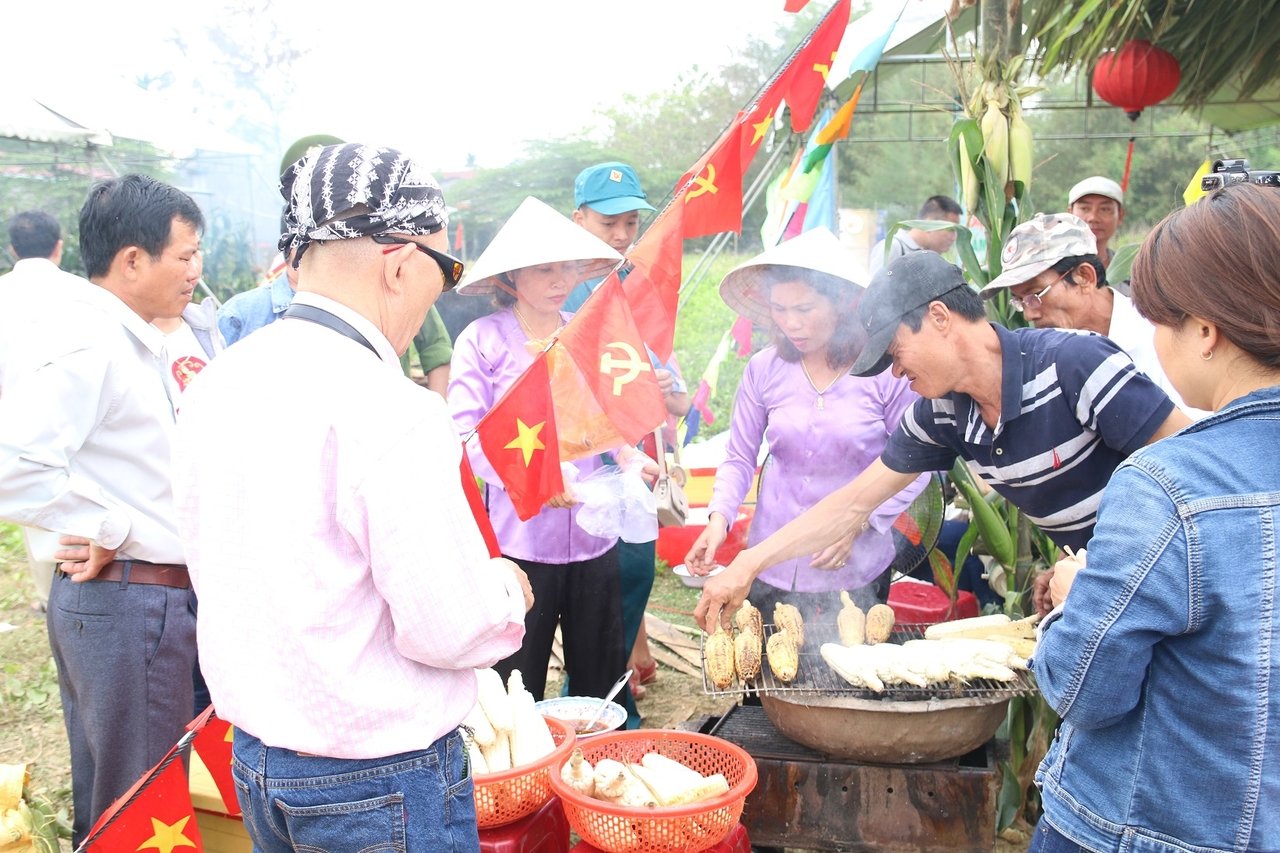 ve-pho-hoi-trai-nghiem-ngay-hoi-bap-nep