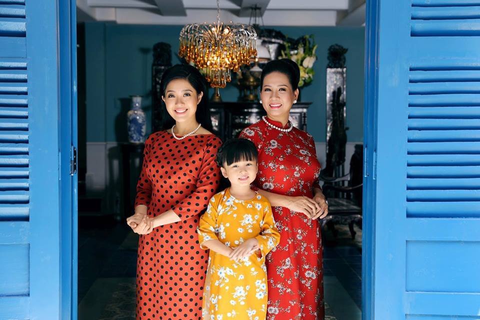 Nữ giám đốc dạy con gái: 