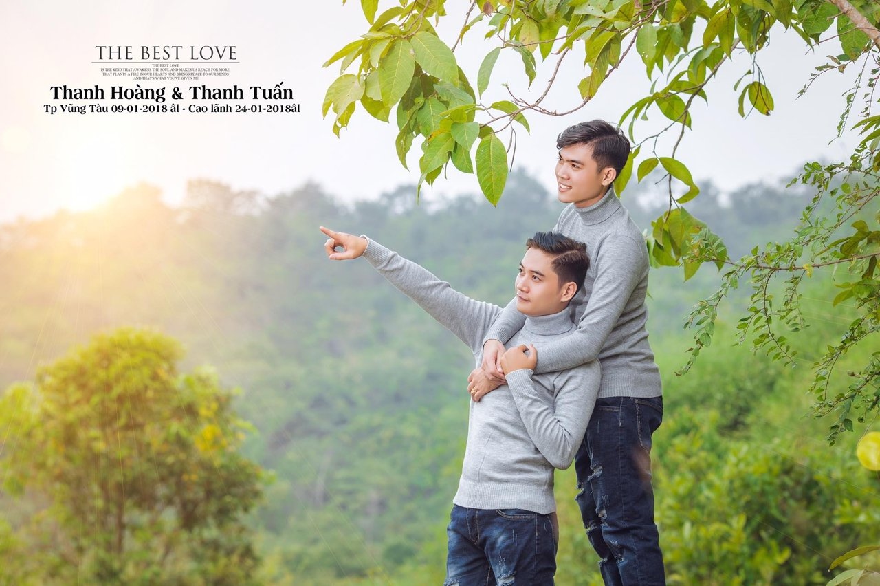 chuyen-tinh-cua-doi-dong-tinh-nam-yeu-nhanh-cuoi-gap