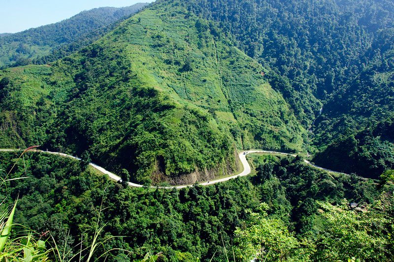 tu-dai-dinh-deo-tay-bac-diem-den-tuyet-voi-trong-ngay-dau-nam-moi-cho-phuot-thu