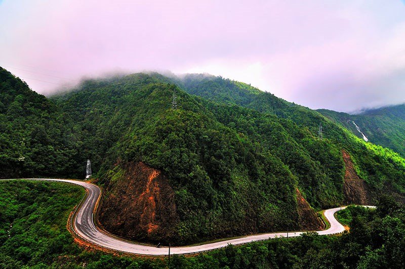 tu-dai-dinh-deo-tay-bac-diem-den-tuyet-voi-trong-ngay-dau-nam-moi-cho-phuot-thu
