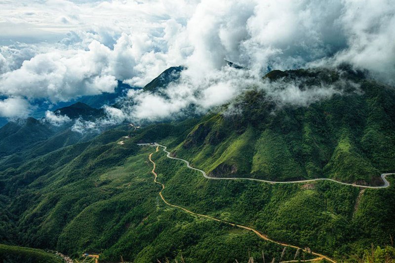 tu-dai-dinh-deo-tay-bac-diem-den-tuyet-voi-trong-ngay-dau-nam-moi-cho-phuot-thu