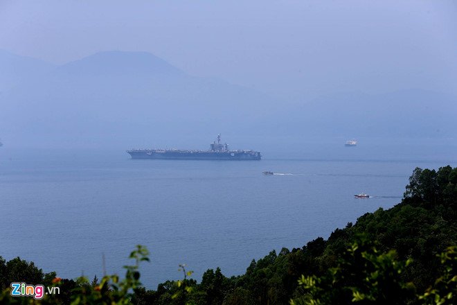 anh-tau-san-bay-uss-carl-vinson-tha-neo-o-cang-tien-sa-da-nang