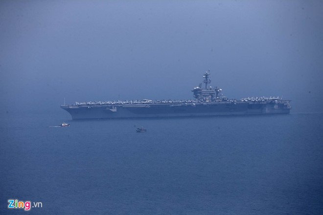 anh-tau-san-bay-uss-carl-vinson-tha-neo-o-cang-tien-sa-da-nang