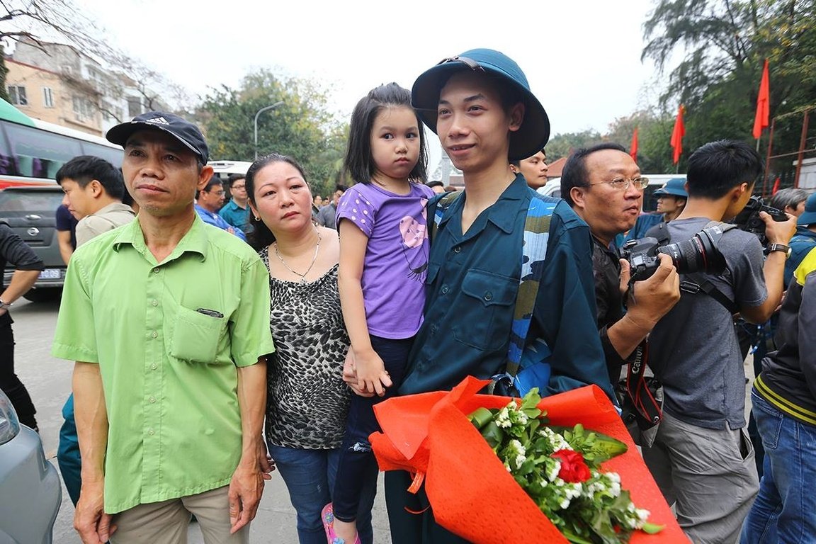 hang-nghin-thanh-nien-thu-do-len-duong-nhap-ngu