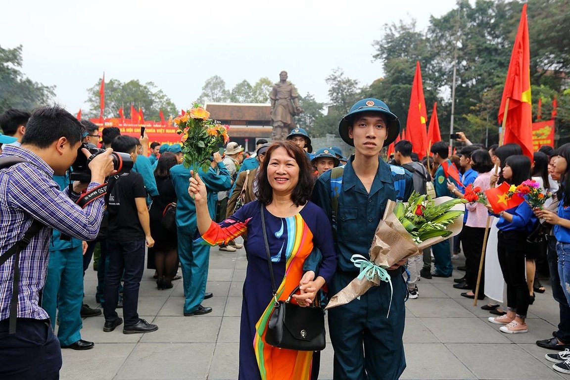 hang-nghin-thanh-nien-thu-do-len-duong-nhap-ngu