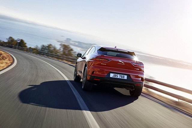 SUV chạy điện đầu tiên của Jaguar đáng giá bao nhiêu?