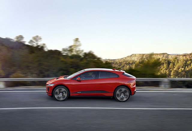 SUV chạy điện đầu tiên của Jaguar đáng giá bao nhiêu?