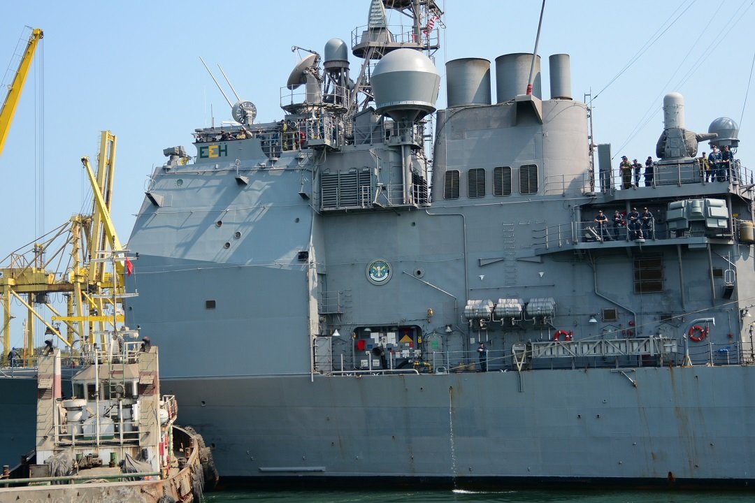 ngam-can-canh-cum-tau-carl-vinson-vua-cap-cang-tien-sa-da-nang