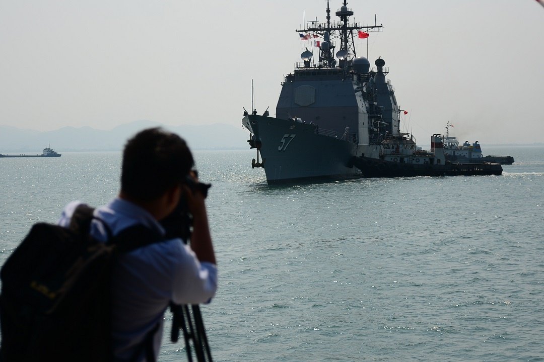 ngam-can-canh-cum-tau-carl-vinson-vua-cap-cang-tien-sa-da-nang