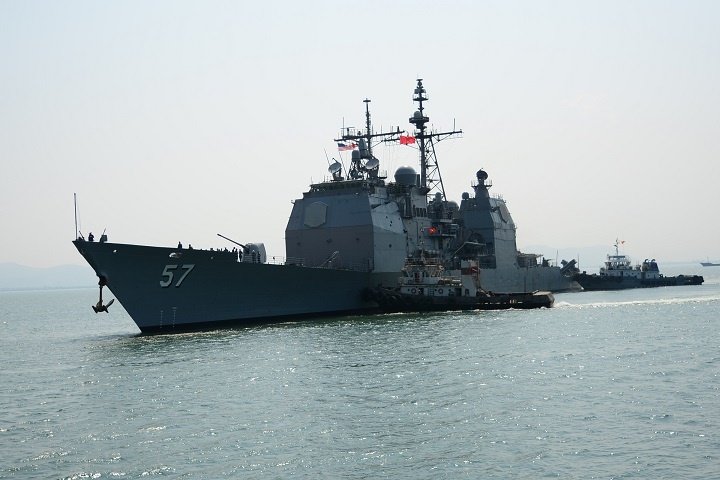 ngam-can-canh-cum-tau-carl-vinson-vua-cap-cang-tien-sa-da-nang