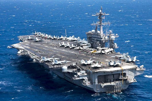 uss-carl-vinson-dai-bang-vang-cua-hai-quan-my