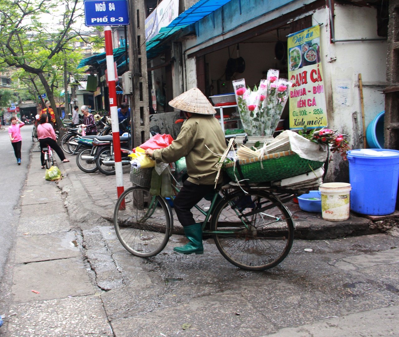 ghe-tham-con-pho-dac-biet-mang-ten-ngay-quoc-te-phu-nu-pho-83