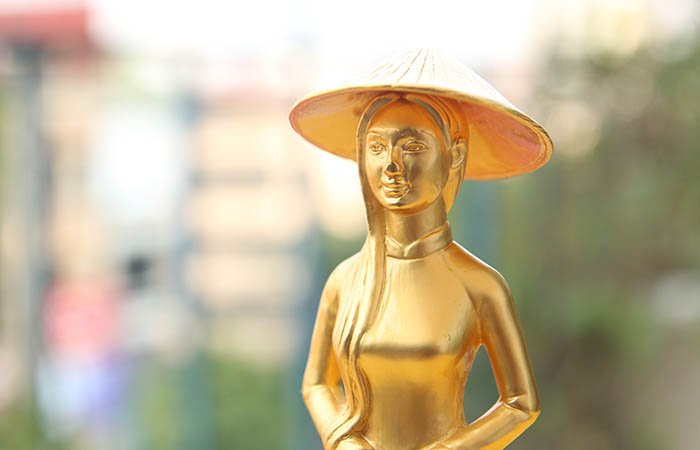 ngay-8-3-qua-tang-ma-vang-len-ngoi
