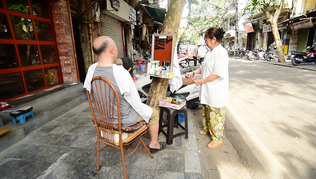 Chuyện kỳ lạ về những cụ bà 