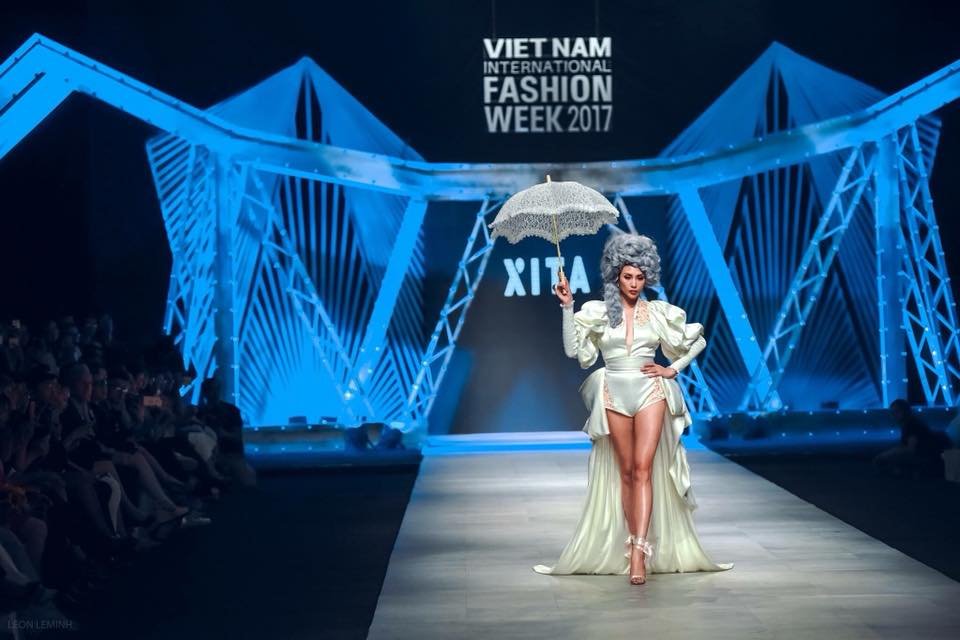 he-lo-vai-tro-dac-biet-cua-sieu-mau-vo-hoang-yen-tai-vong-casting-tuan-le-thoi-trang-quoc-te-viet-nam-xuan-he-2018