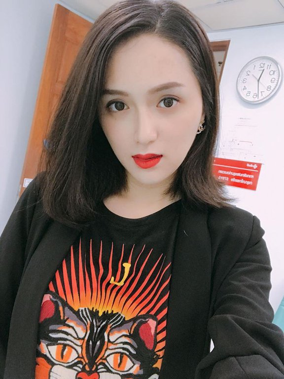 từ một chàng trai nữ tính đến đỉnh cao nhan sắc của một Hoa hậu chuyển giới quốc tế 2018