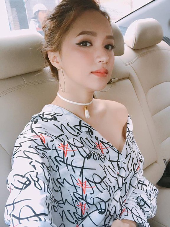 từ một chàng trai nữ tính đến đỉnh cao nhan sắc của một Hoa hậu chuyển giới quốc tế 2018