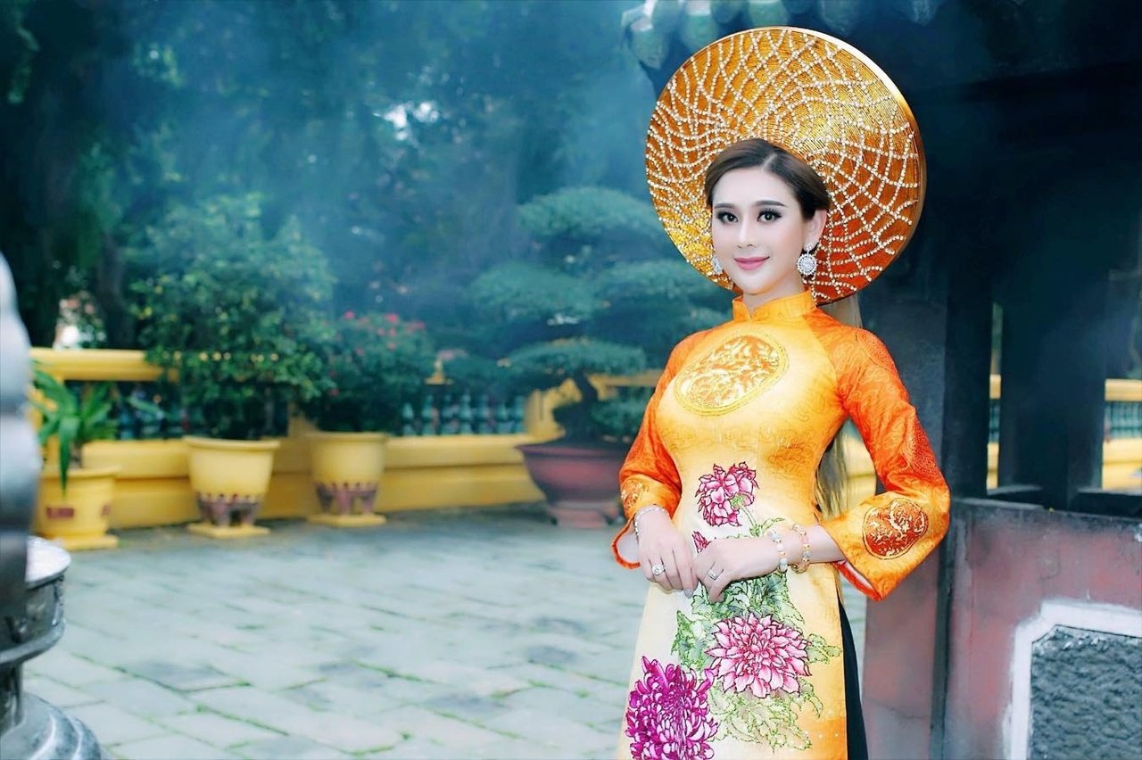 huong-giang-tro-thanh-hoa-hau-va-day-chinh-la-2-nhan-vat-duoc-goi-ten-nhieu-nhat-mang-xa-hoi