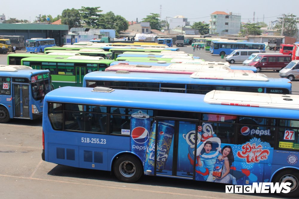 Bên trong bến xe An Sương, TP.HCM: Nhếch nhác, xuống cấp nghiêm trọng