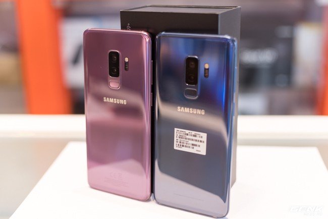 Cận cảnh Galaxy S9+ màu Xanh San Hô phiên bản nhà mạng KT Hàn Quốc