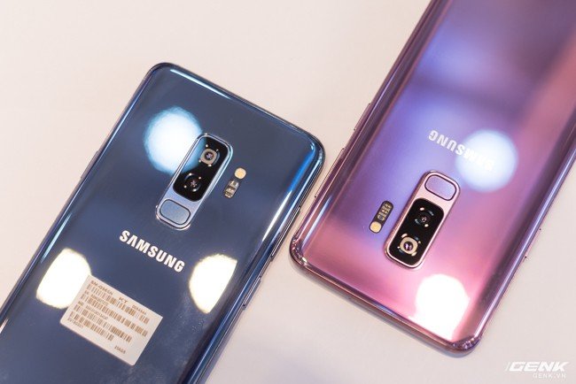 Cận cảnh Galaxy S9+ màu Xanh San Hô phiên bản nhà mạng KT Hàn Quốc