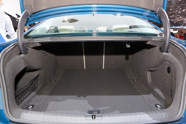 Audi A6 thế hệ mới - A8 thu nhỏ?