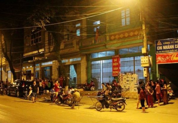 lao-cai-nghi-pham-dung-bua-sat-hai-pho-truong-khoa-san-roi-uong-thuoc-co-da-tu-vong