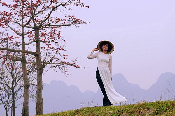 me-man-voi-hoa-gao-no-do-ruc-vung-ngoai-thanh-ha-noi