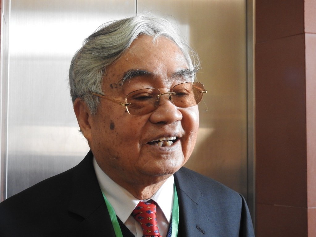 siet-chat-dau-vao-su-pham-chuot-chay-cung-sao-moi-vao-su-pham