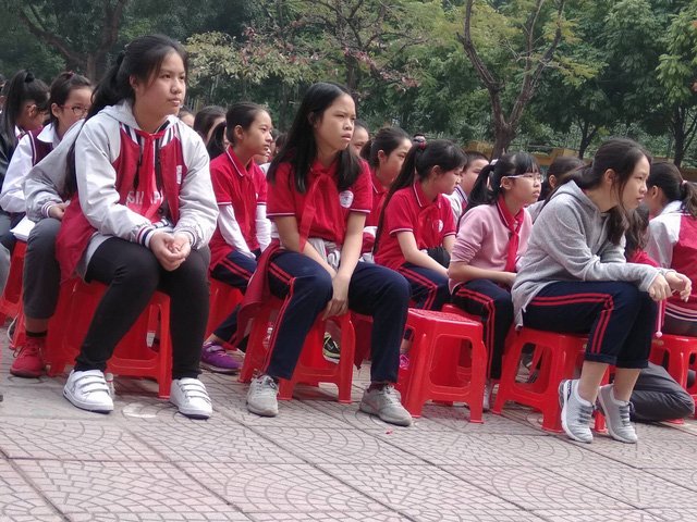 Bỏ đề xuất tăng lương nhà giáo và miễn học phí THCS