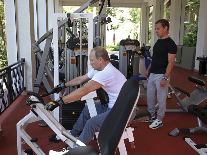 Thủ tướng Nga Medvedev chiến hữu đặc biệt của Tổng thống Putin