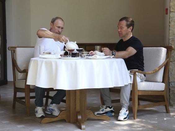 Thủ tướng Nga Medvedev chiến hữu đặc biệt của Tổng thống Putin