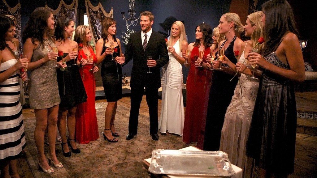 show-hen-ho-the-bachelor-la-gi