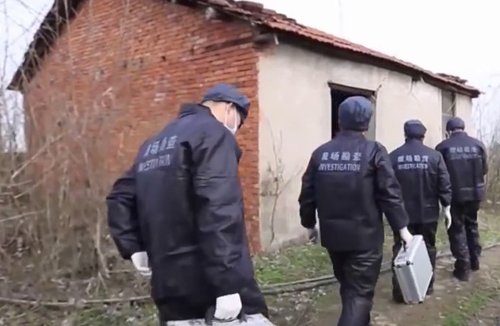 Vết cắn vào đùi nữ sinh Trung Quốc tố cáo kẻ giết người