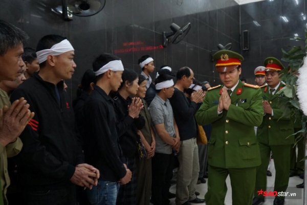 Lễ tang đẫm nước mắt của chiến sĩ PCCC hy sinh trong lúc làm nhiệm vụ