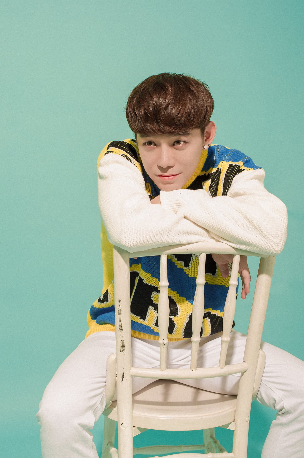 ca-si-han-quoc-jis-song-jooyoung-he-lo-li-do-bat-ngo-khi-chon-doi-hlv-le-minh-son
