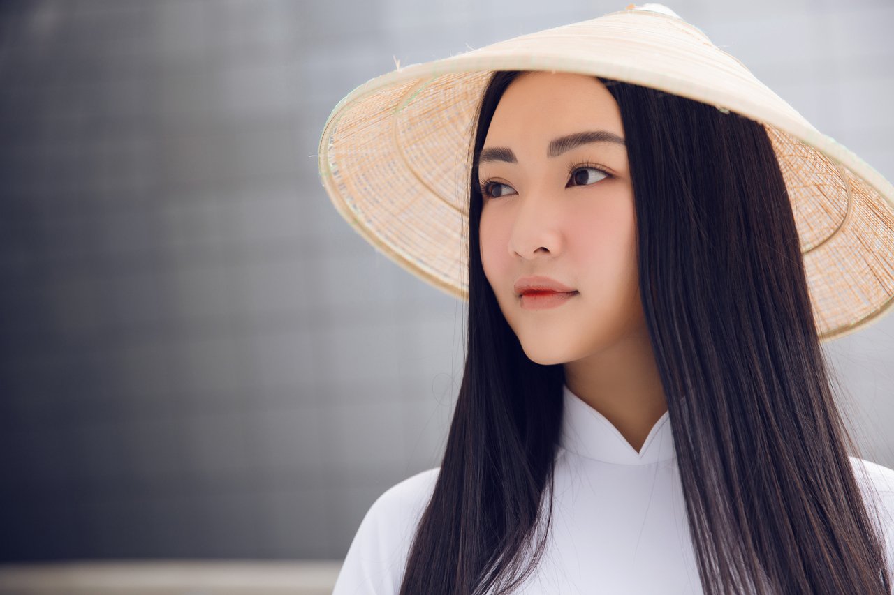 dien-ao-dai-gian-di-nang-tho-xu-hue-ngoc-tran-khien-bao-dai-quoc-te-khong-the-lam-ngo