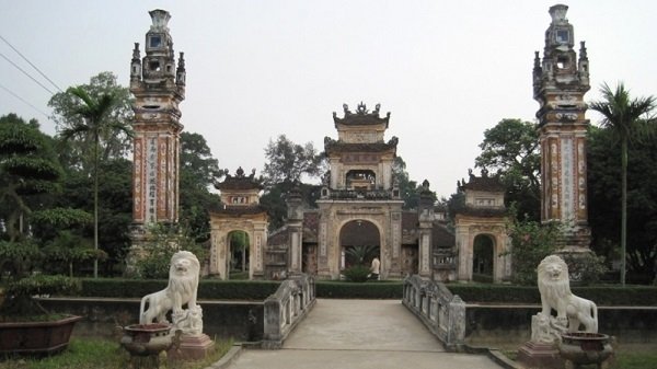 ve-thanh-hoa-nen-di-dau